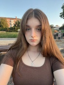 Яна ДЕРЕВ'ЯНКО